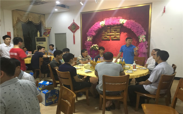 金秋十月，鑫發(fā)喜迎豐收慶功宴